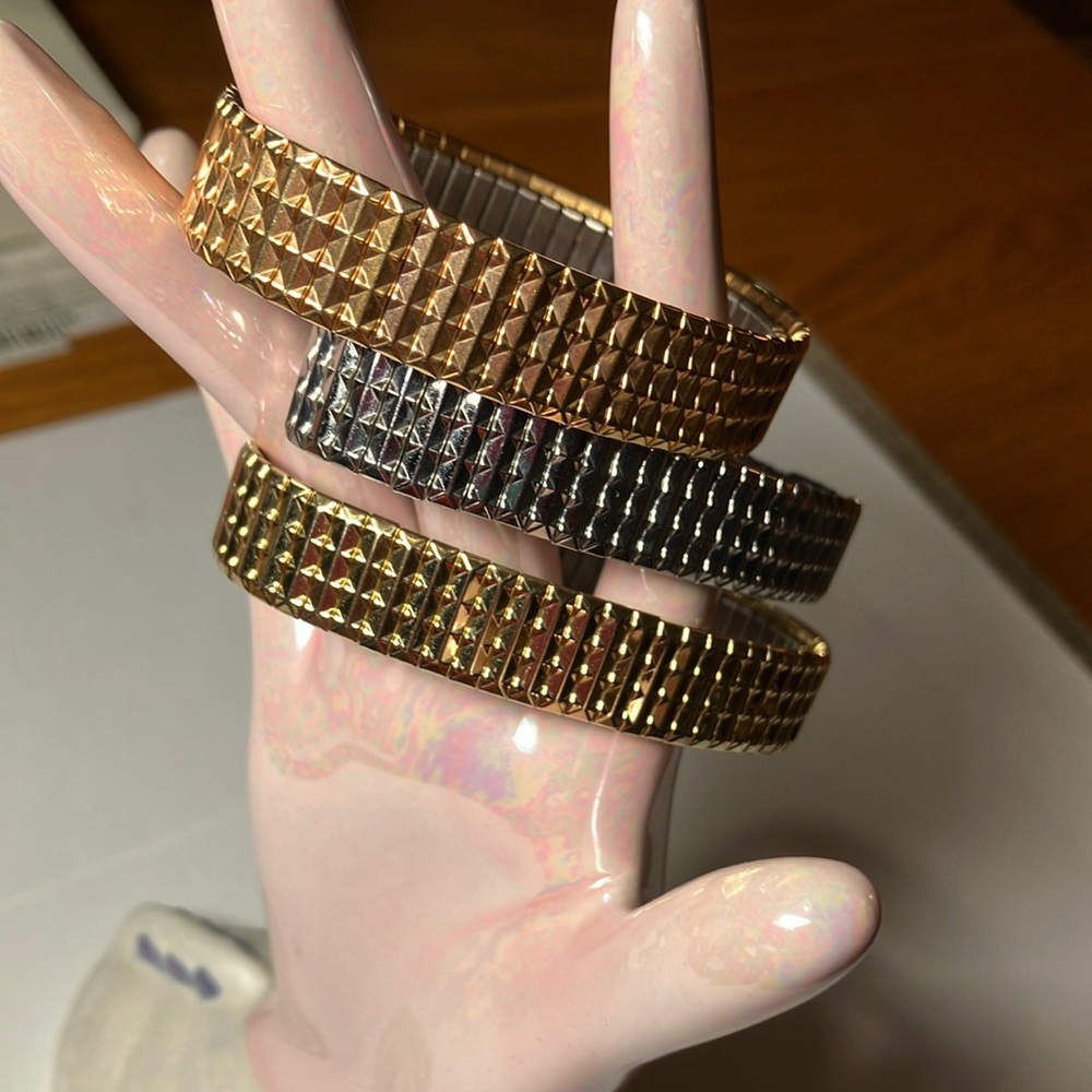 Bracelets Steel by Design Set of 3 Expandable Glitter Bracelets in 3 colors.
